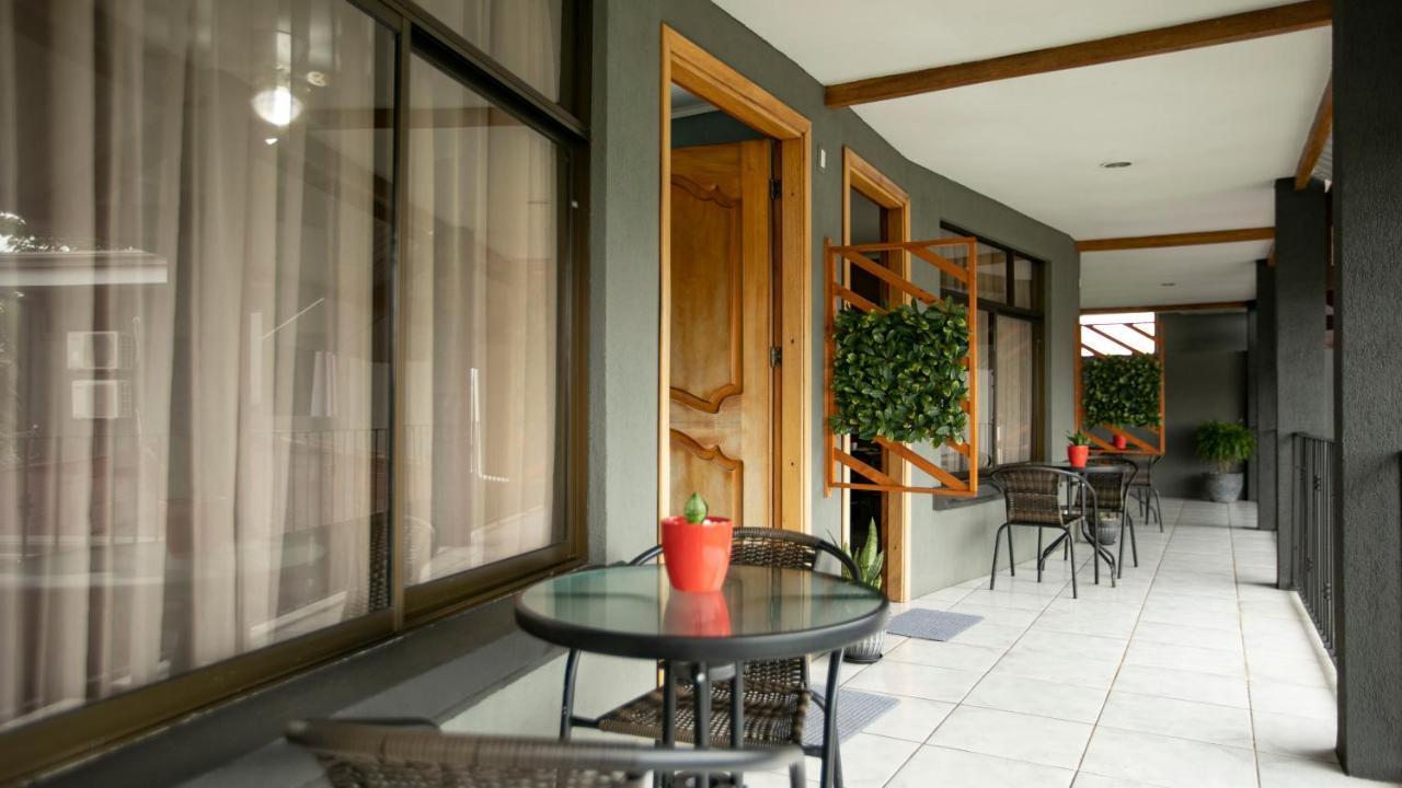 Coati Arenal Lodge La Fortuna Εξωτερικό φωτογραφία