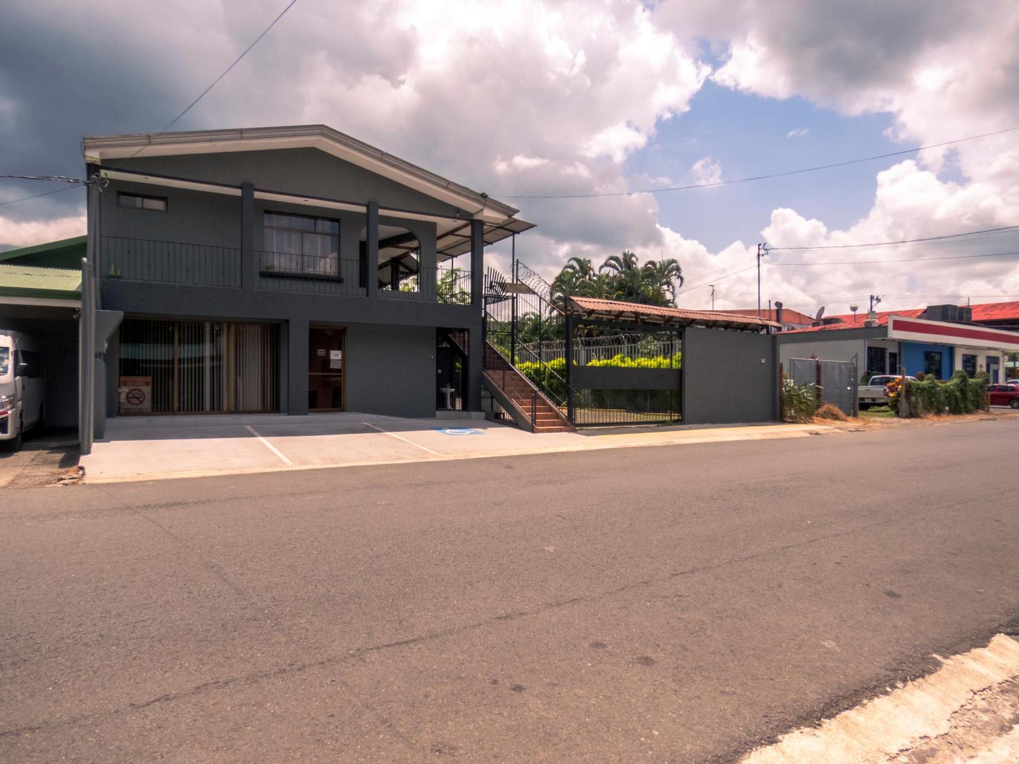 Coati Arenal Lodge La Fortuna Εξωτερικό φωτογραφία